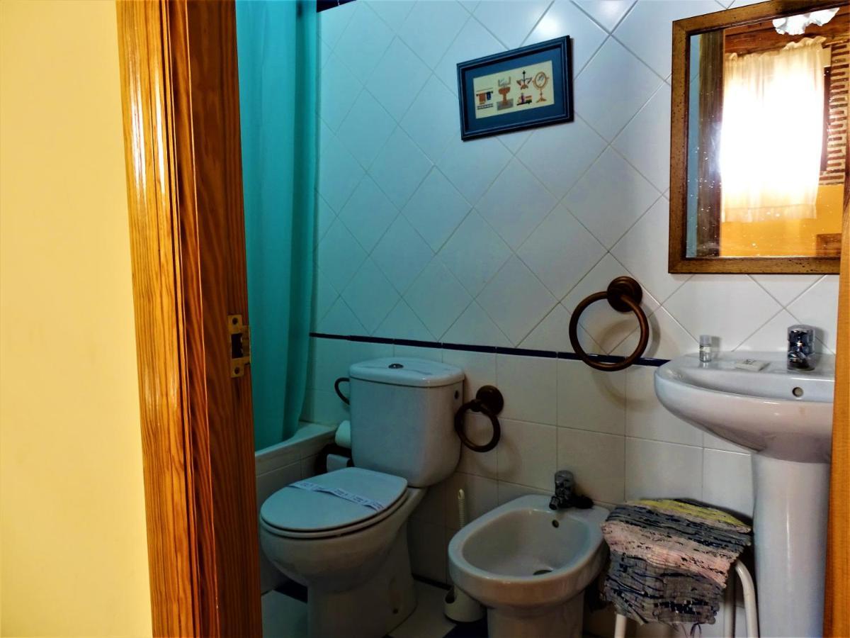 Hostal Camino Del Cid Huerta Del Rey Екстериор снимка